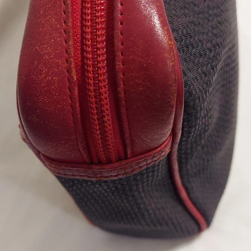 Authentic Yves Saint Laurent Clutch Bag in Textured PVC and Red Leather - Picture 7 of 9